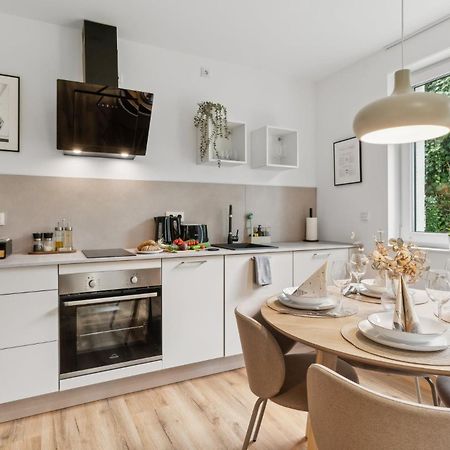 Deluxe Apartment In Bielefeld City Mit Parkplatz Und Terrasse Eksteriør billede
