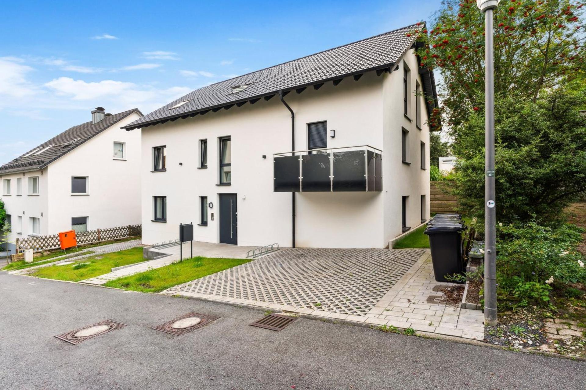 Deluxe Apartment In Bielefeld City Mit Parkplatz Und Terrasse Eksteriør billede