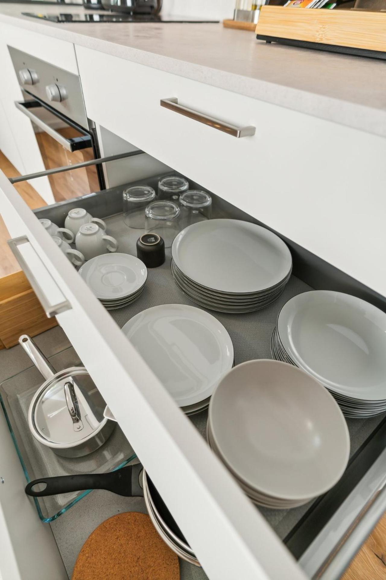 Deluxe Apartment In Bielefeld City Mit Parkplatz Und Terrasse Eksteriør billede
