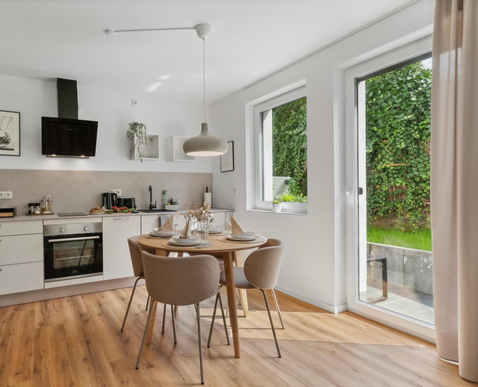 Deluxe Apartment In Bielefeld City Mit Parkplatz Und Terrasse Eksteriør billede
